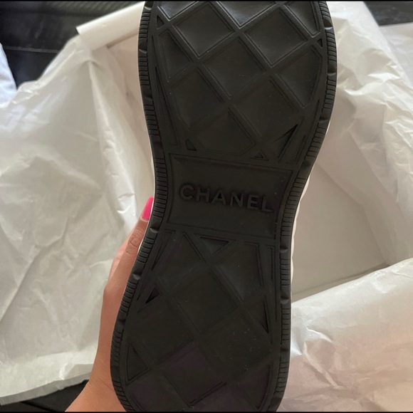 CC sneakers size 3.75 in black. - Picture 5 of 5